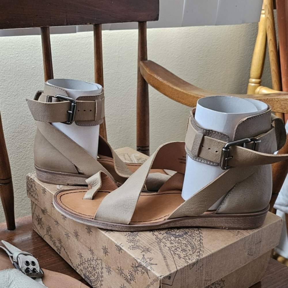 Free People Vale Sandals